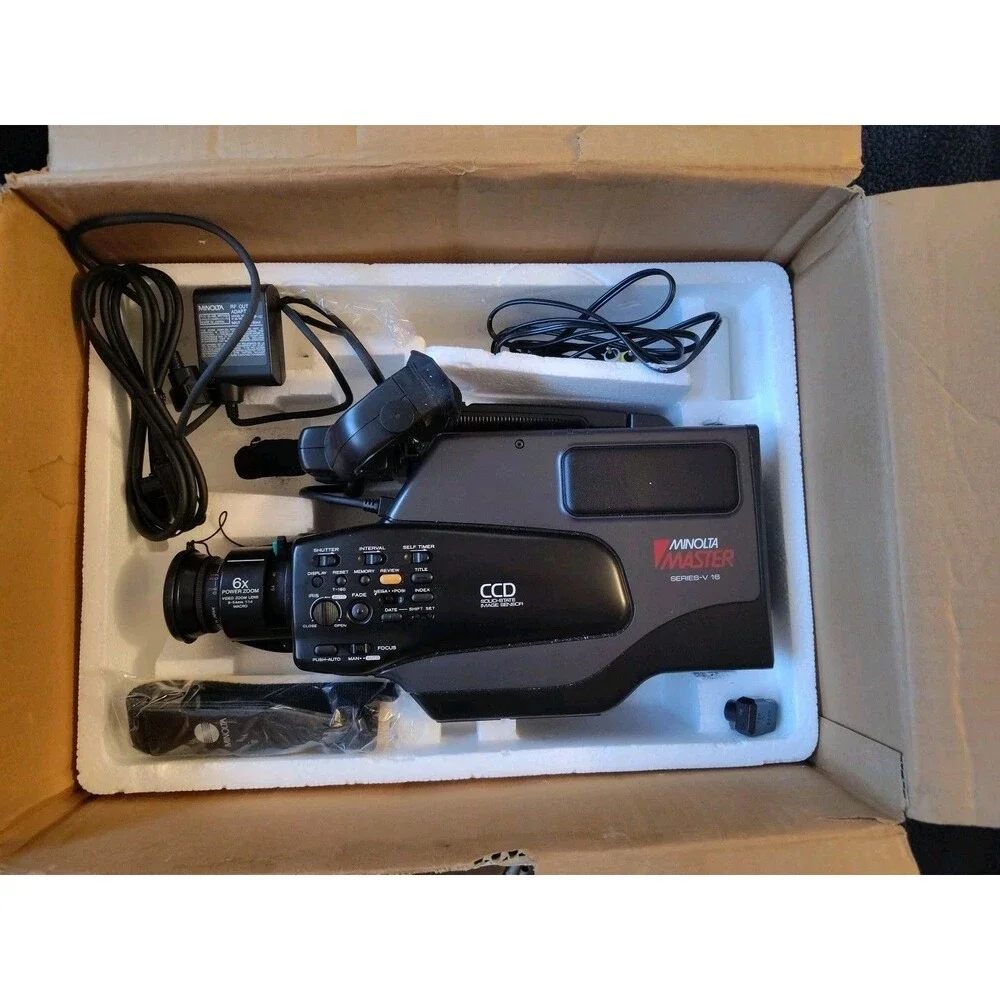 Minolta Master Series-V 16 Camcorder, w/Manual, Parts or Repair,